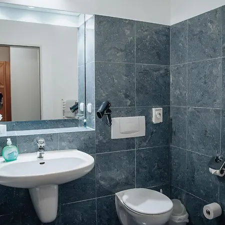 Adler & Eventlocation Gmbh Hotel