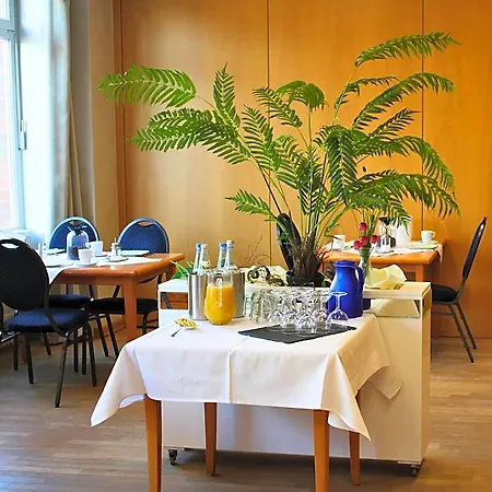 Adler & Eventlocation Gmbh Szálloda