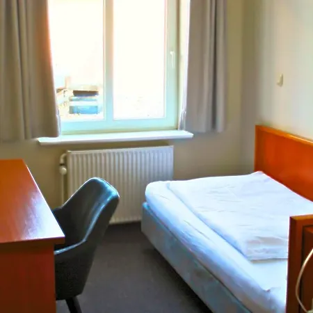 Adler & Eventlocation Gmbh Szálloda